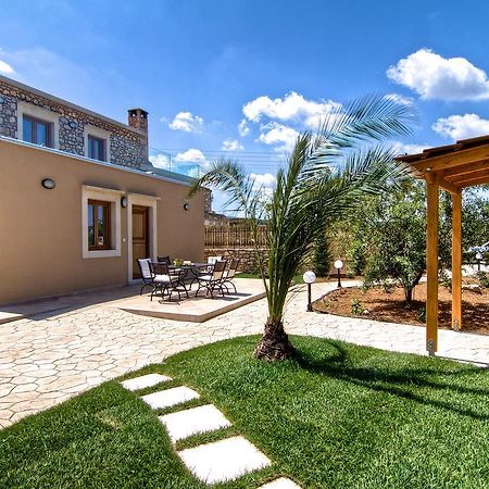 Green Paradise Villa Margarítai Pokoj fotografie