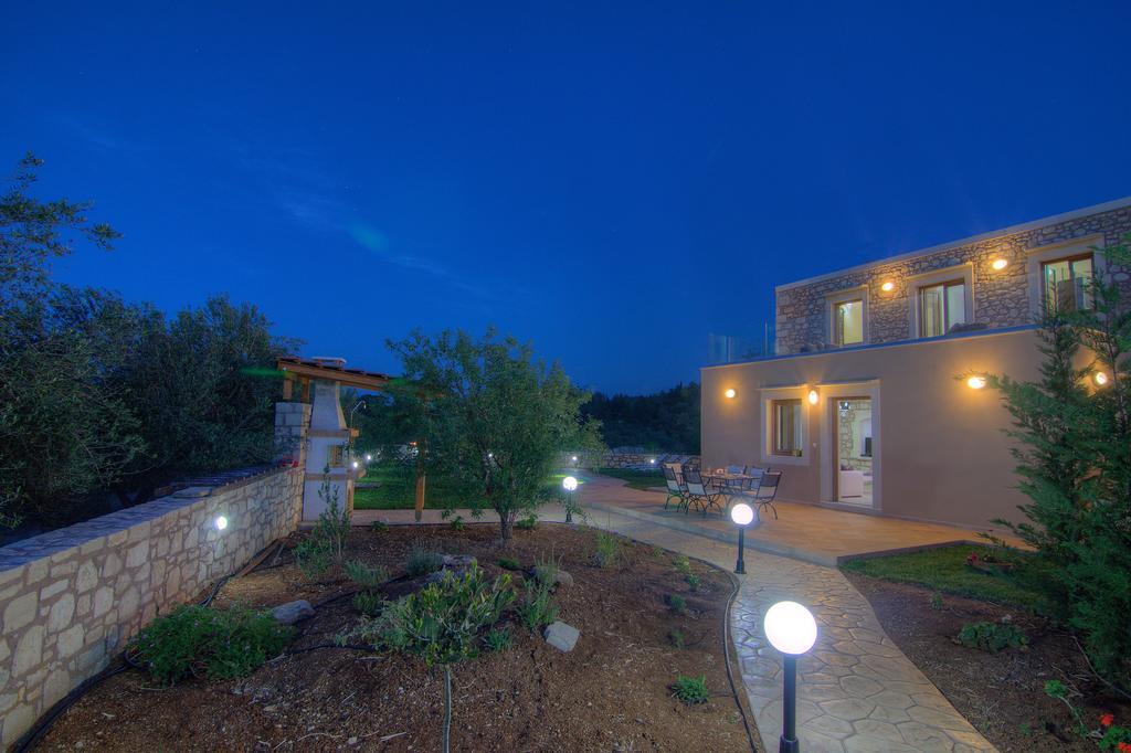 Green Paradise Villa Margarítai Pokoj fotografie