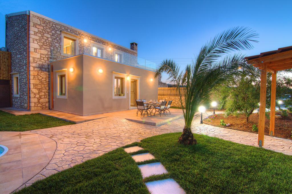 Green Paradise Villa Margarítai Pokoj fotografie